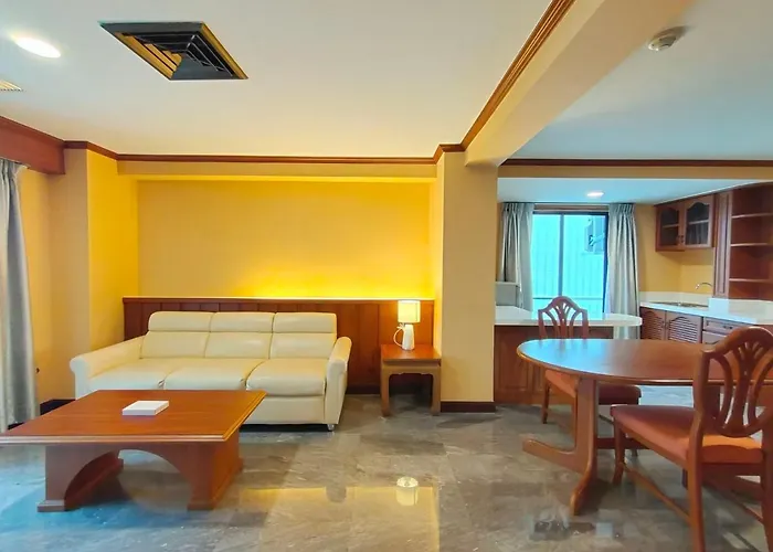 Ebina House - Sha Extra 4* Бангкок
