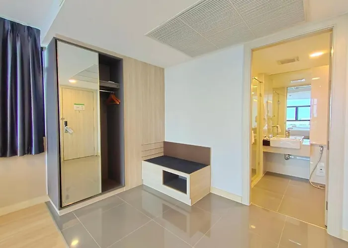 Hotel Ebina House - Sha Extra Bangkok