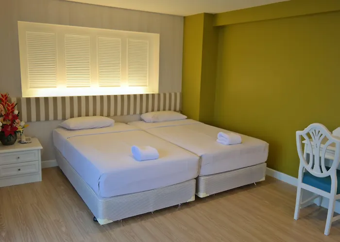 Hotel Ebina House - Sha Extra