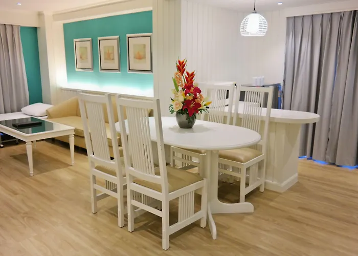 Hotel Ebina House - Sha Extra 4*