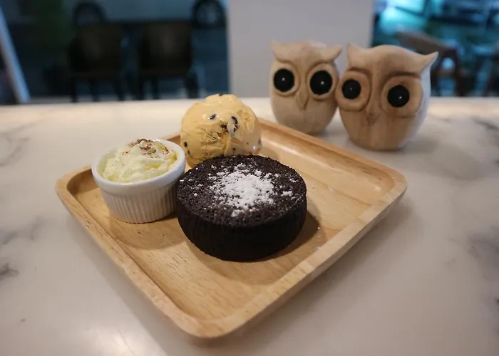 Ebina House - Sha Extra